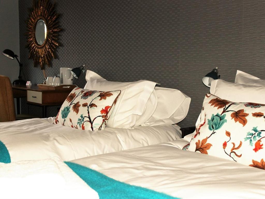 The Talbot And Apartment إيوِرن منستير الغرفة الصورة